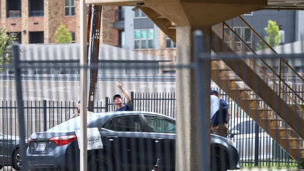 Dalls shooter aimed to intimidate ice workers, officials reveal