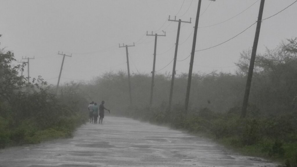 Melissa's fury: category 5 hurricane strikes jamaica