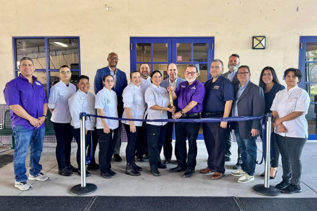 Stirring Up New Opportunities for Students at STC Mid-Valley Campus Stirring Up New Opportunities for Students at STC Mid Valley Campus