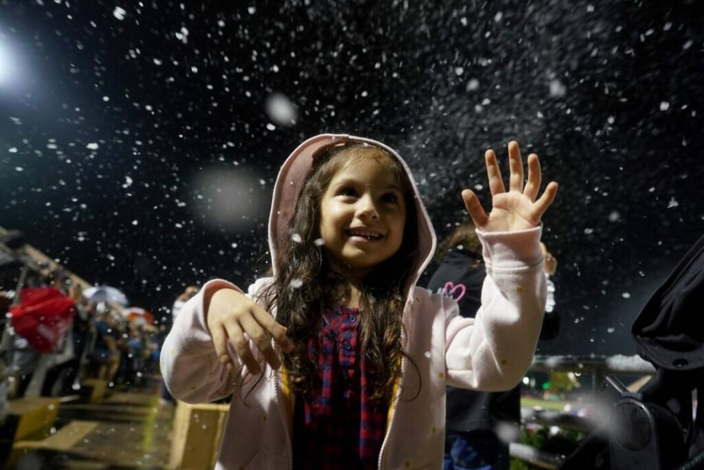 Valley Bliss: Another Warm Christmas Ahead