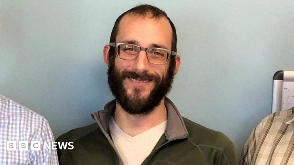 Minnesota Officers on Leave After Shooting of Alex Pretti