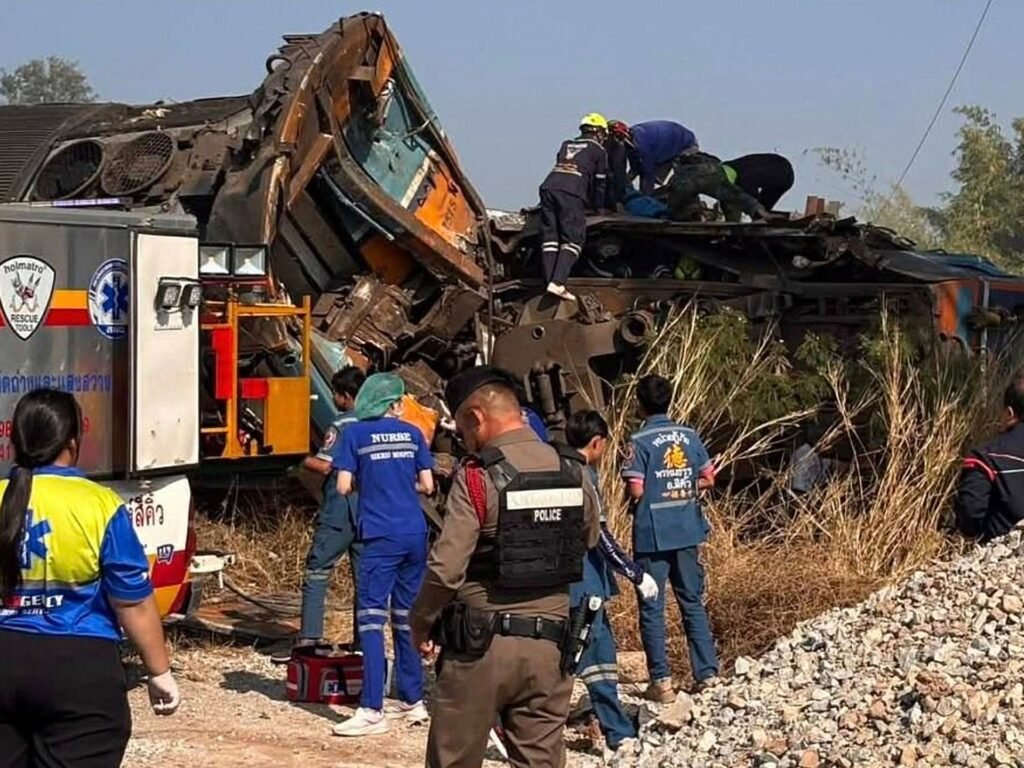 Tragic Crane Collapse Claims Lives in Northeast Thailand Train Incident