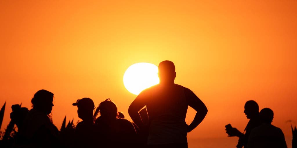 February Heat Records Set to Soar in Texas as Snow Threatens the Northeast February Heat Records Set to Soar in Texas as Snow