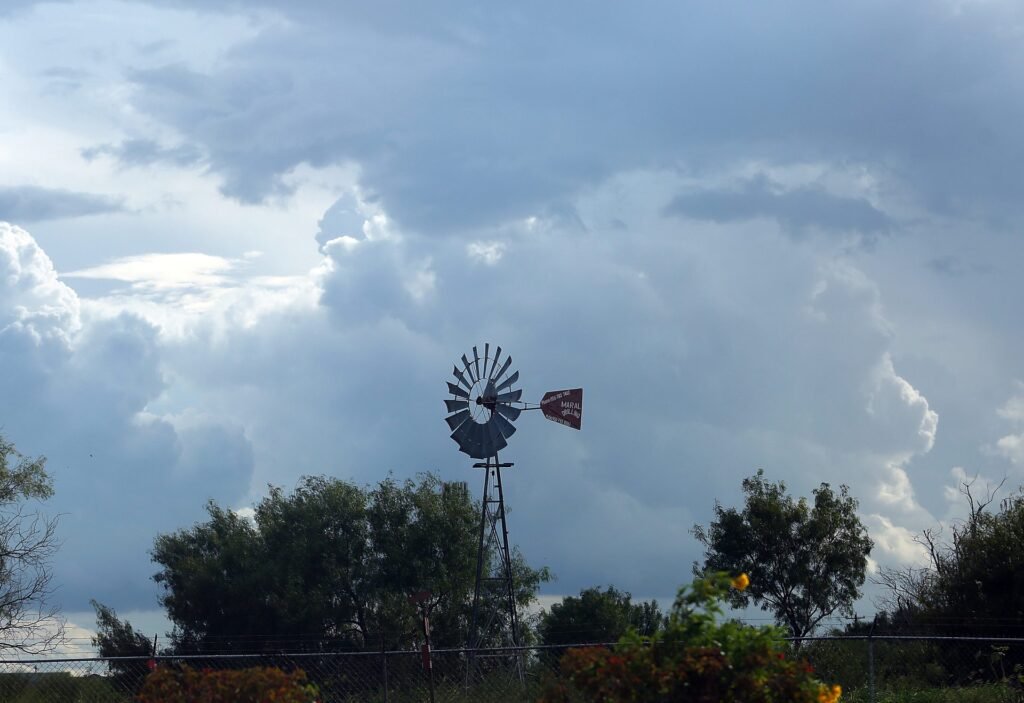 Unpredictable Rainfall Ahead: Warmer Temperatures Expected This May