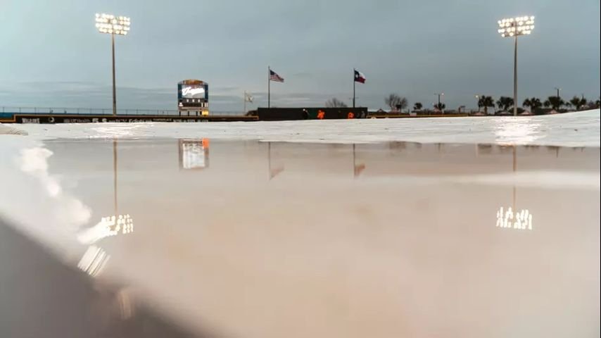 Heavy Rain Postpones UTRGV Baseball Game on Monday Heavy Rain Postpones UTRGV Baseball Game on Monday
