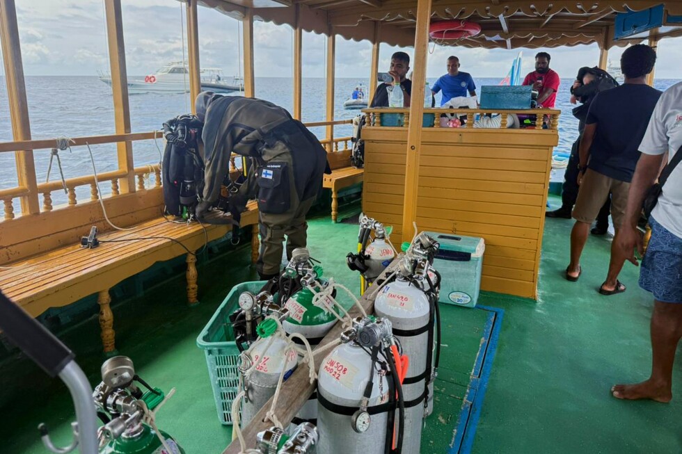 Write a new simple attractive title based on the title from Divers recover bodies of Italians from Maldives underwater cave and dont use quote marks Write a new simple attractive title based on the title