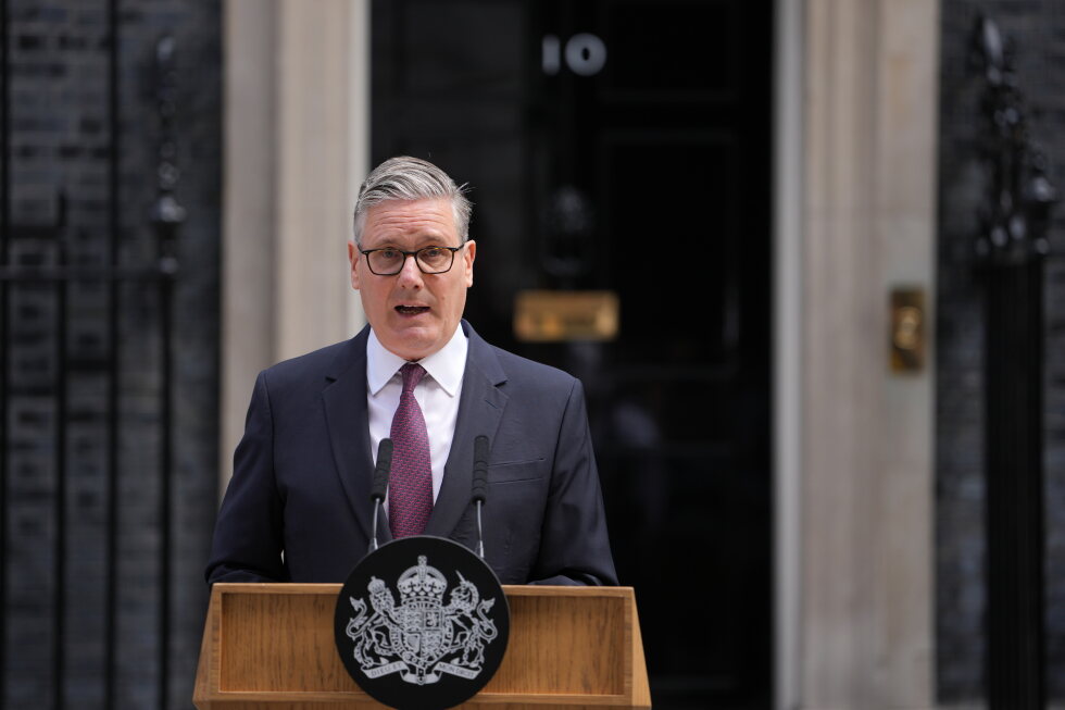 Write a new simple attractive title based on the title from British Prime Minister Keir Starmer to step down and dont use quote marks Write a new simple attractive title based on the title