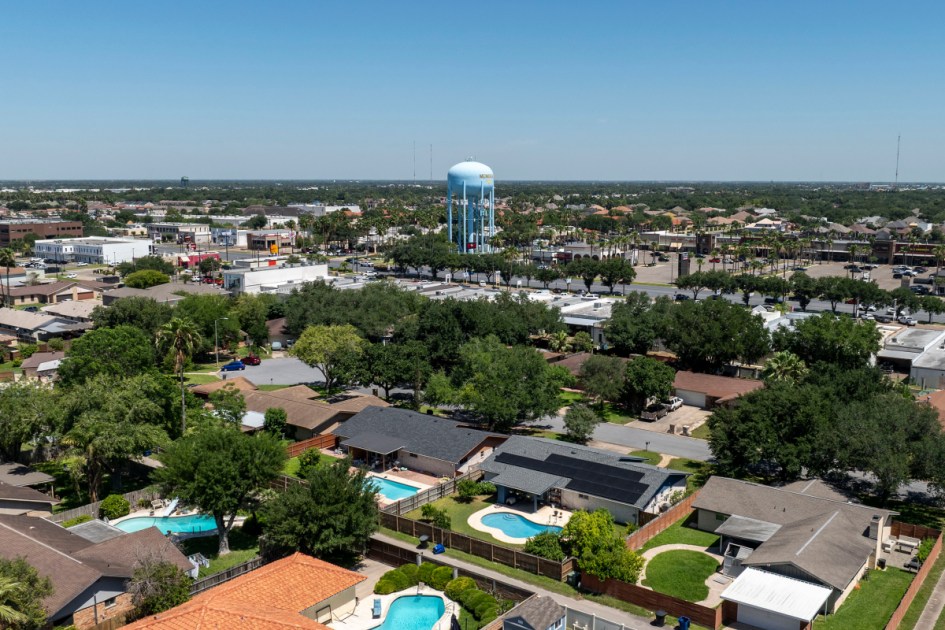 Write a new simple attractive title based on the title from Texas reports biggest drop in crime rate in five years and dont use quote marks Write a new simple attractive title based on the title