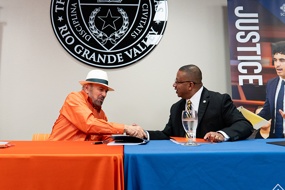 Write a new simple attractive title based on the title from Editorial: UTRGV-St. Mary’s law school MOU can help address need for courses and legal services and dont use quote marks Write a new simple attractive title based on the title