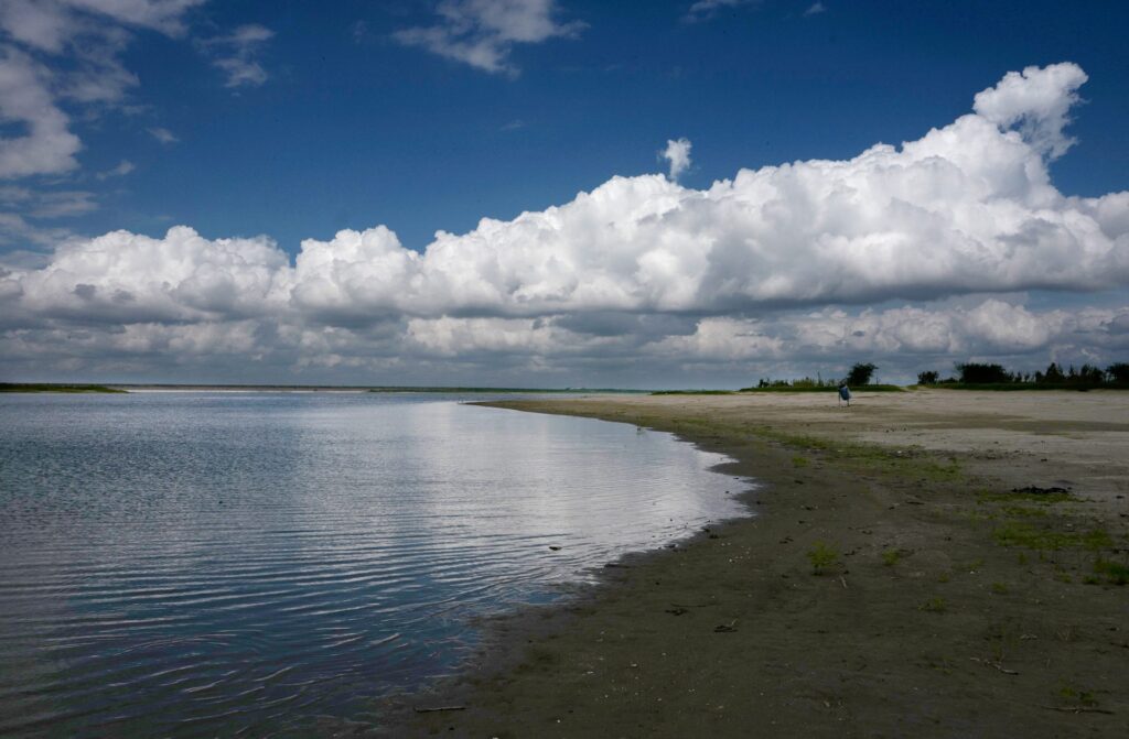 Write a new simple attractive title based on the title from Editorial: Could underground dams enable Valley to once again use groundwater as a source? and dont use quote marks Write a new simple attractive title based on the title
